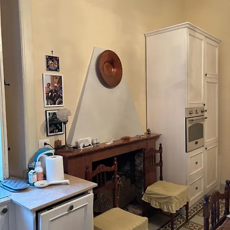 Apartment In A Noble Palace